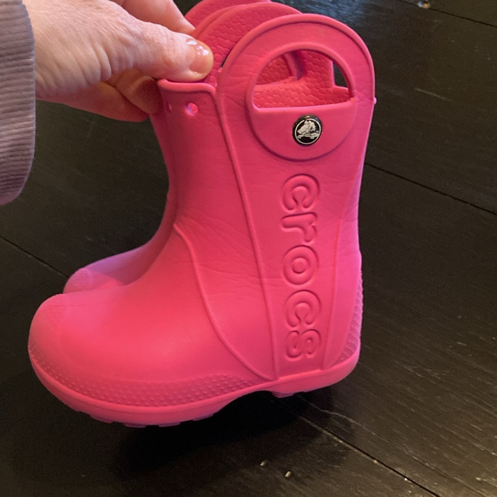 Girls Crocs pink water boots size 7 - Picture 4 of 9